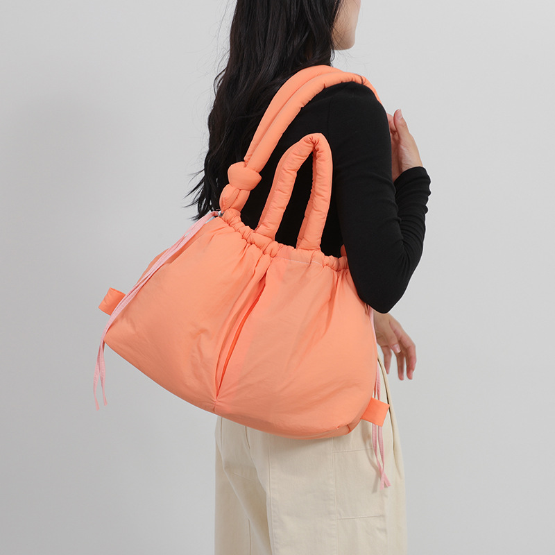 여성용 새 가방 다운 패딩 자켓 가방 패션 싱글 숄더  - Tote Bag Beach 리뷰 및 가격